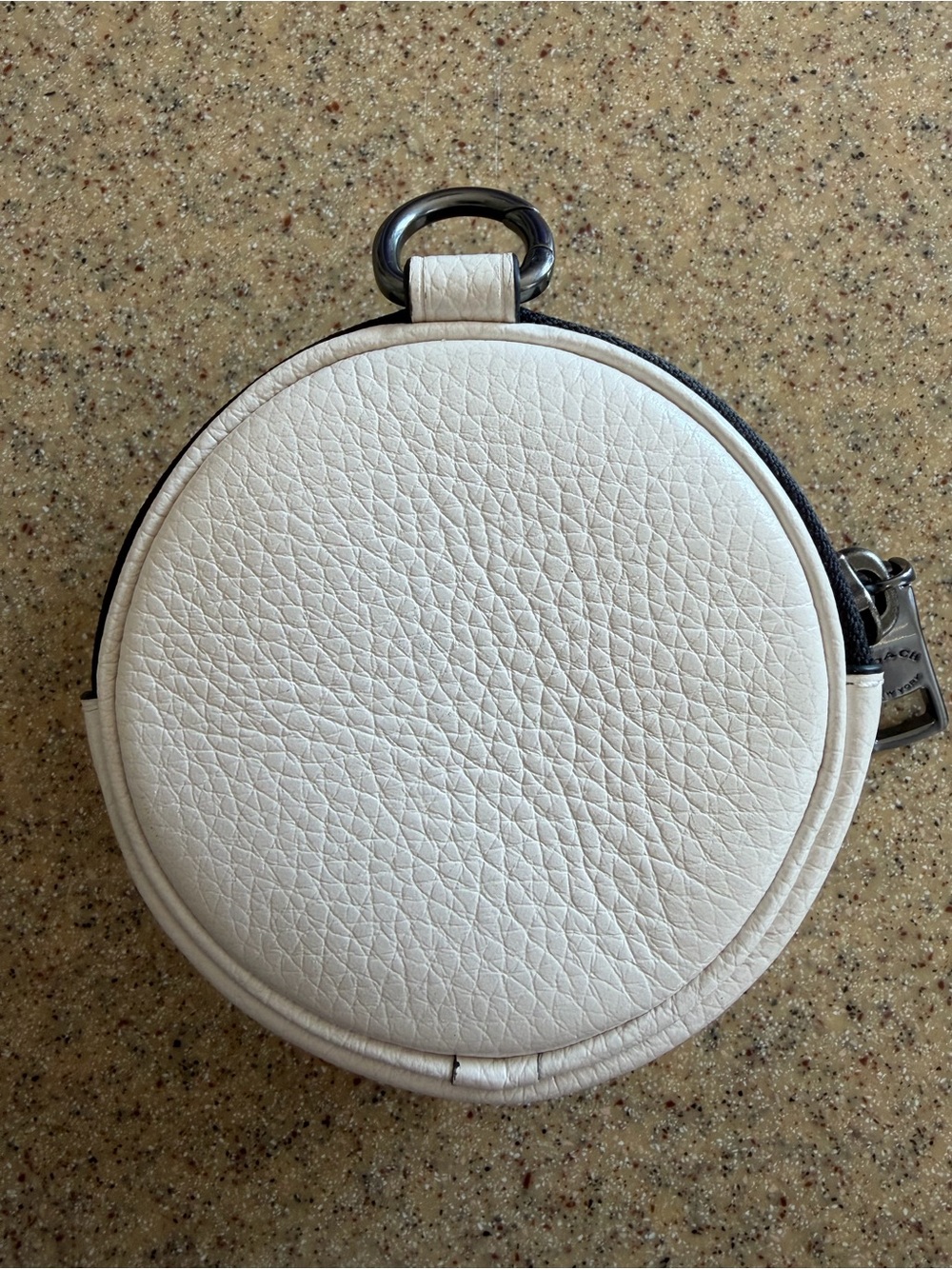 Coach White Pebbled Leather Round Coin Pouch with Dark Hardware - Picture 2 of 3